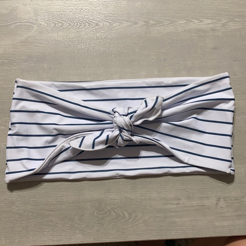 Strapless bikini top